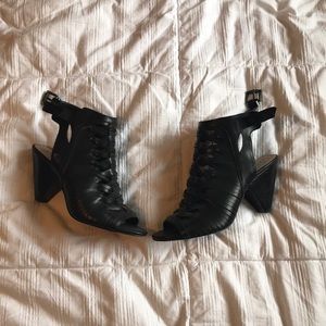 Vine Camuto Black Leather Heels